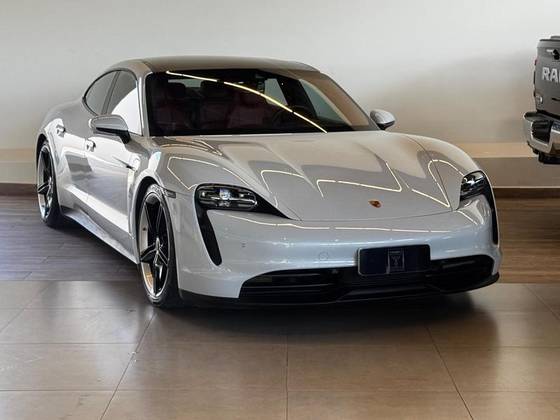 PORSCHE TAYCAN 4S ELÉTRICO PORSCHE TAYCAN 4S ELÉTRICO